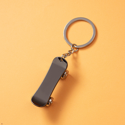 速发包意滑板扣挂件简约个性汽致精车链圈环男情侣一对书创挂饰