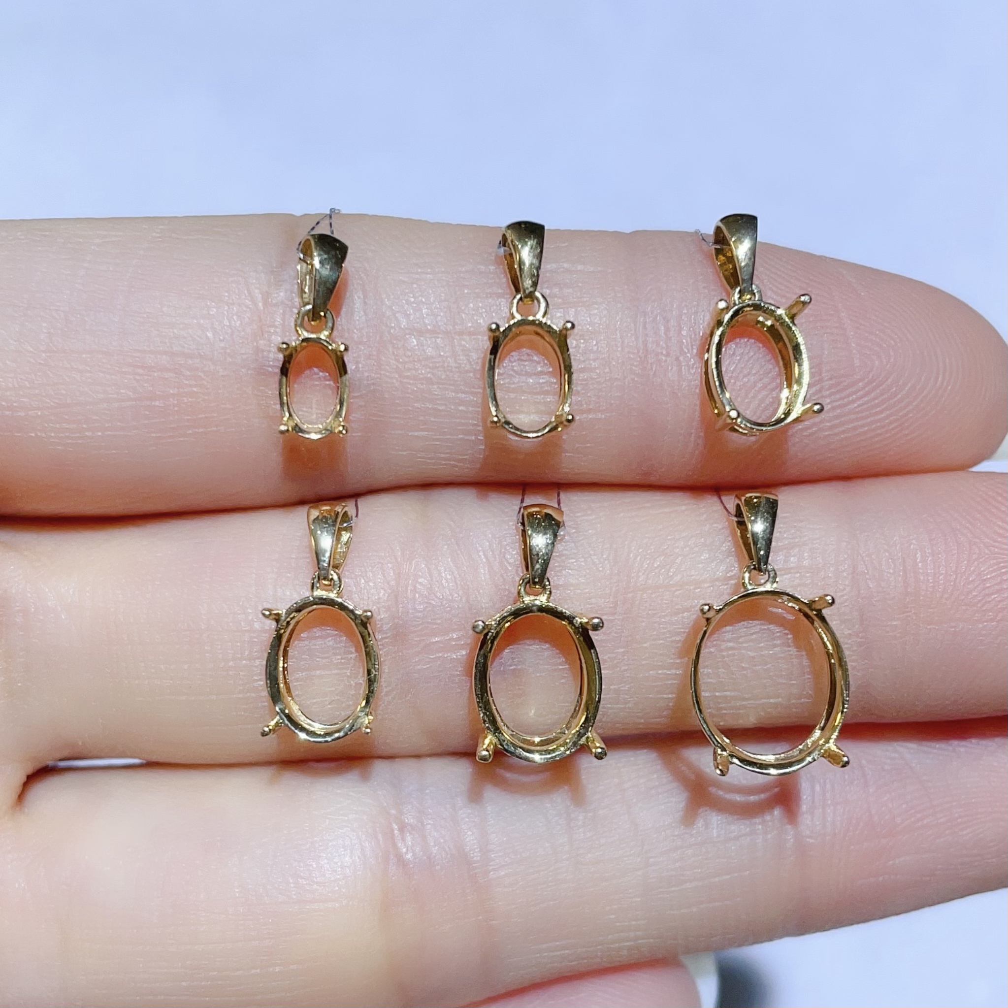 18K金简单四爪吊坠空托