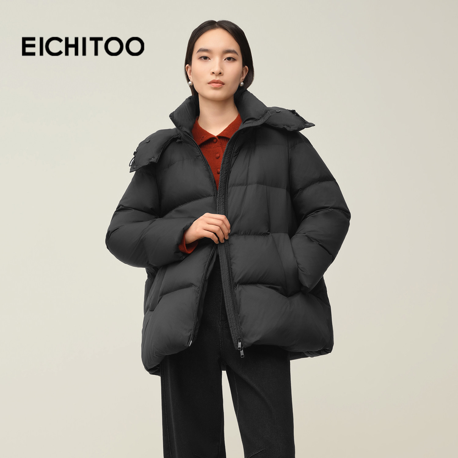 爱居兔简约立领连帽羽绒服女2025年冬季新款时尚宽松廓形保暖外套