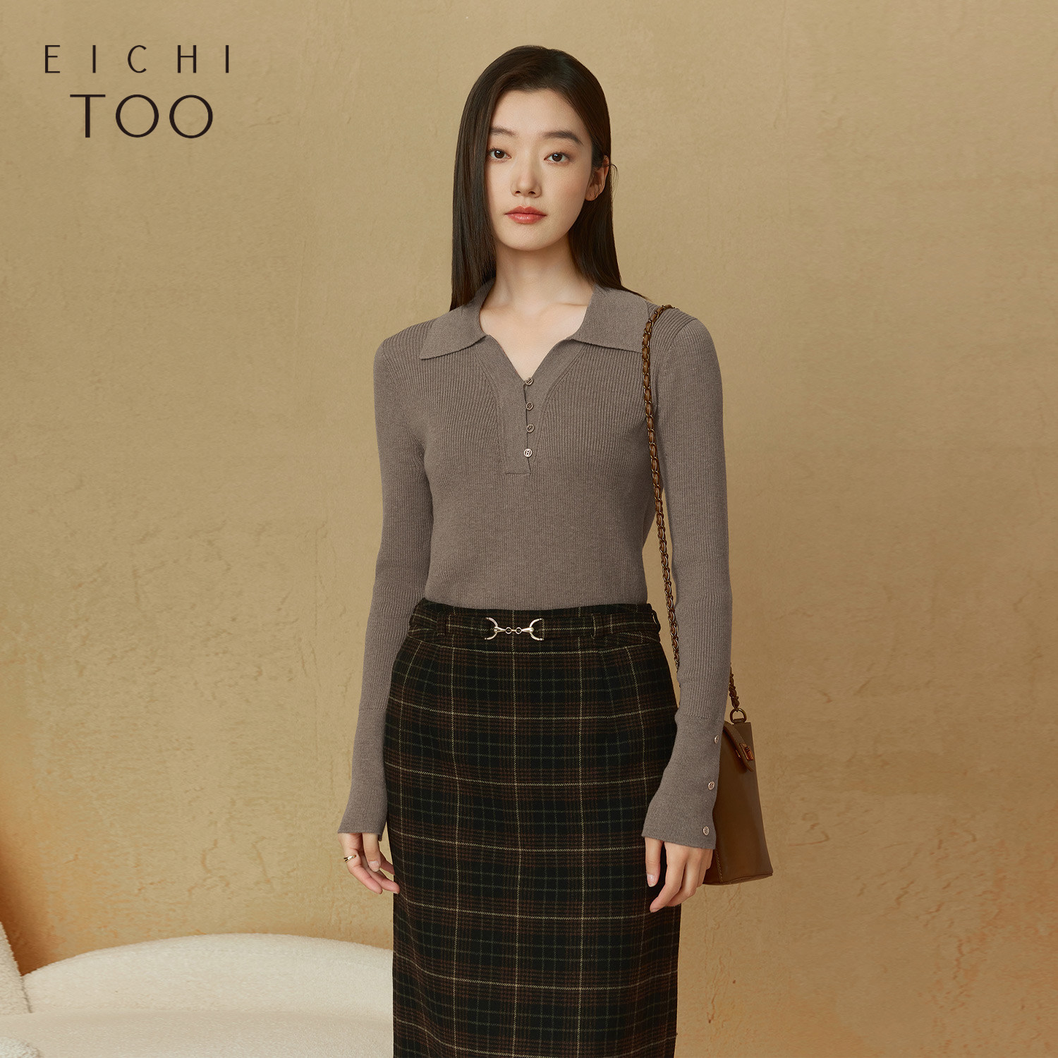 爱居兔纯色坑条针织衫女春秋新款polo领长袖套头上衣打底衫