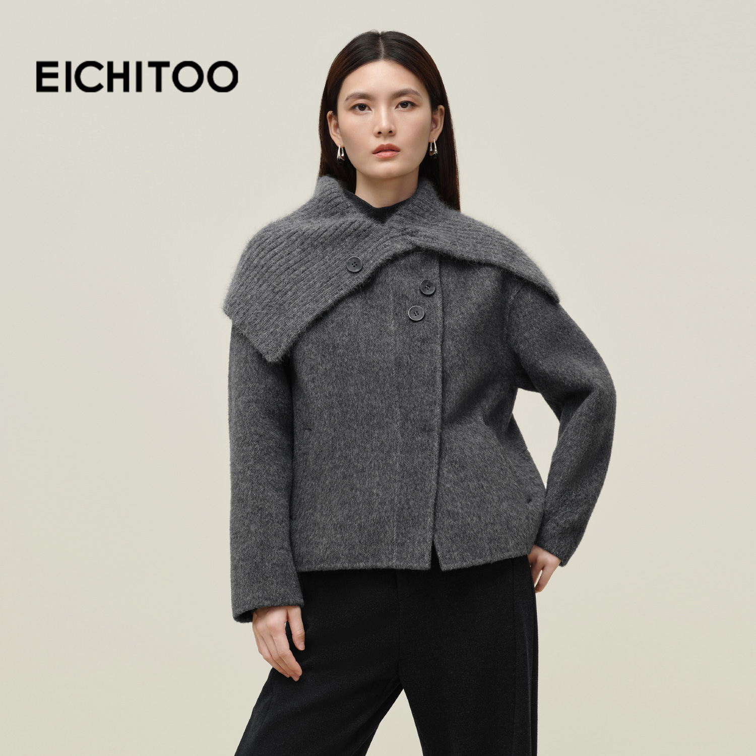 灰色大气不挑人，毛织领可脱卸