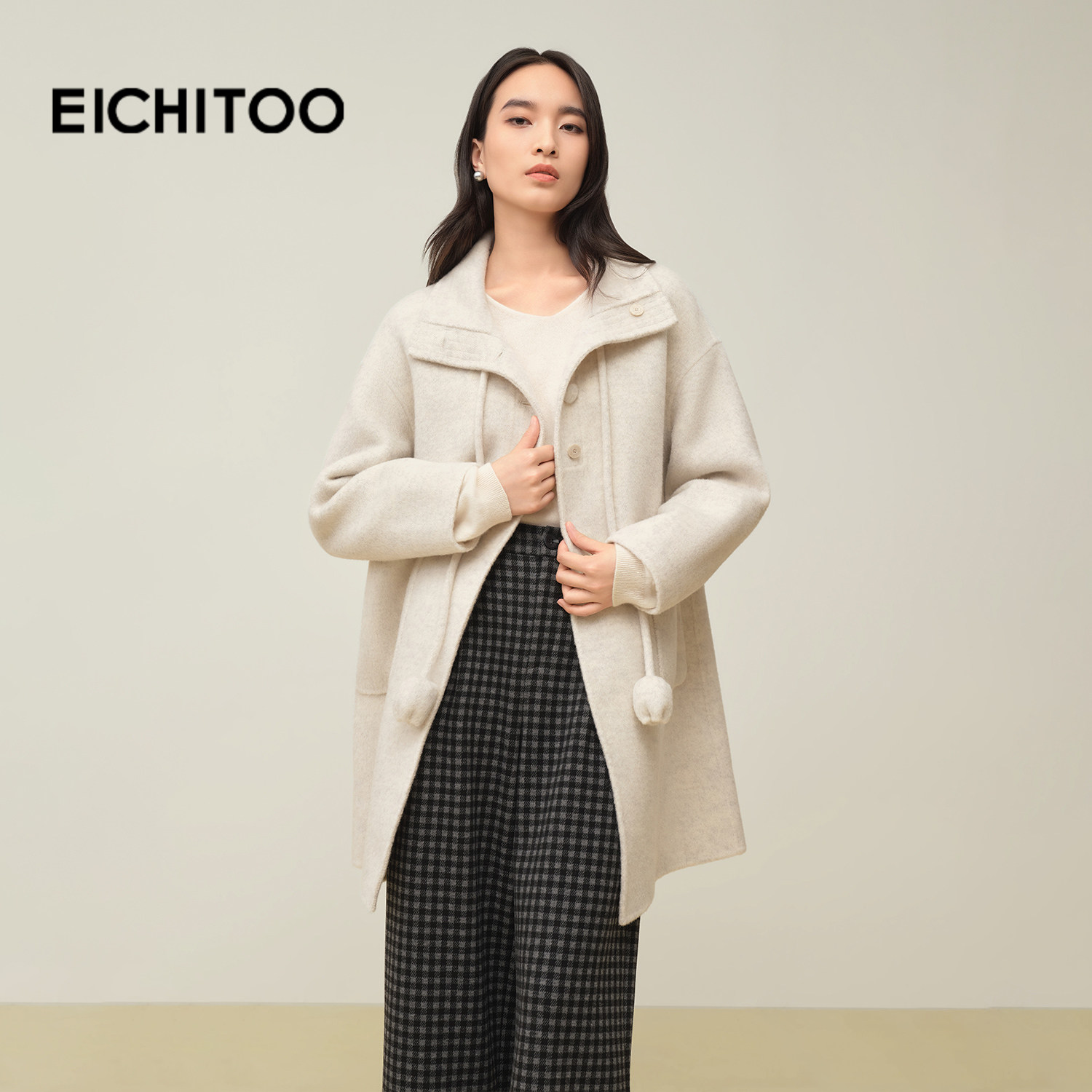 爱居兔含绵羊毛温暖柔软双面呢大衣2025年冬季新款女减龄中长外套