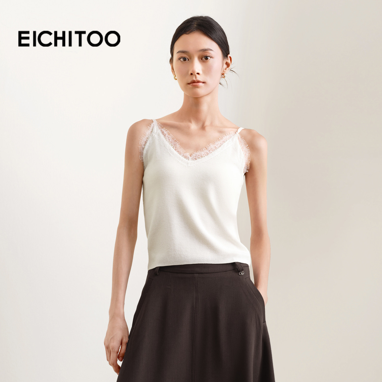 爱居兔蕾丝拼接针织衫背心女春秋新款叠穿修身气质吊带上衣