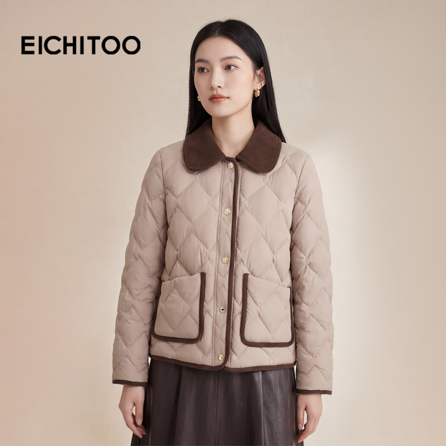 爱居兔复古时尚短款轻薄羽绒服2025年冬季新款女灯芯绒柔软冬外套