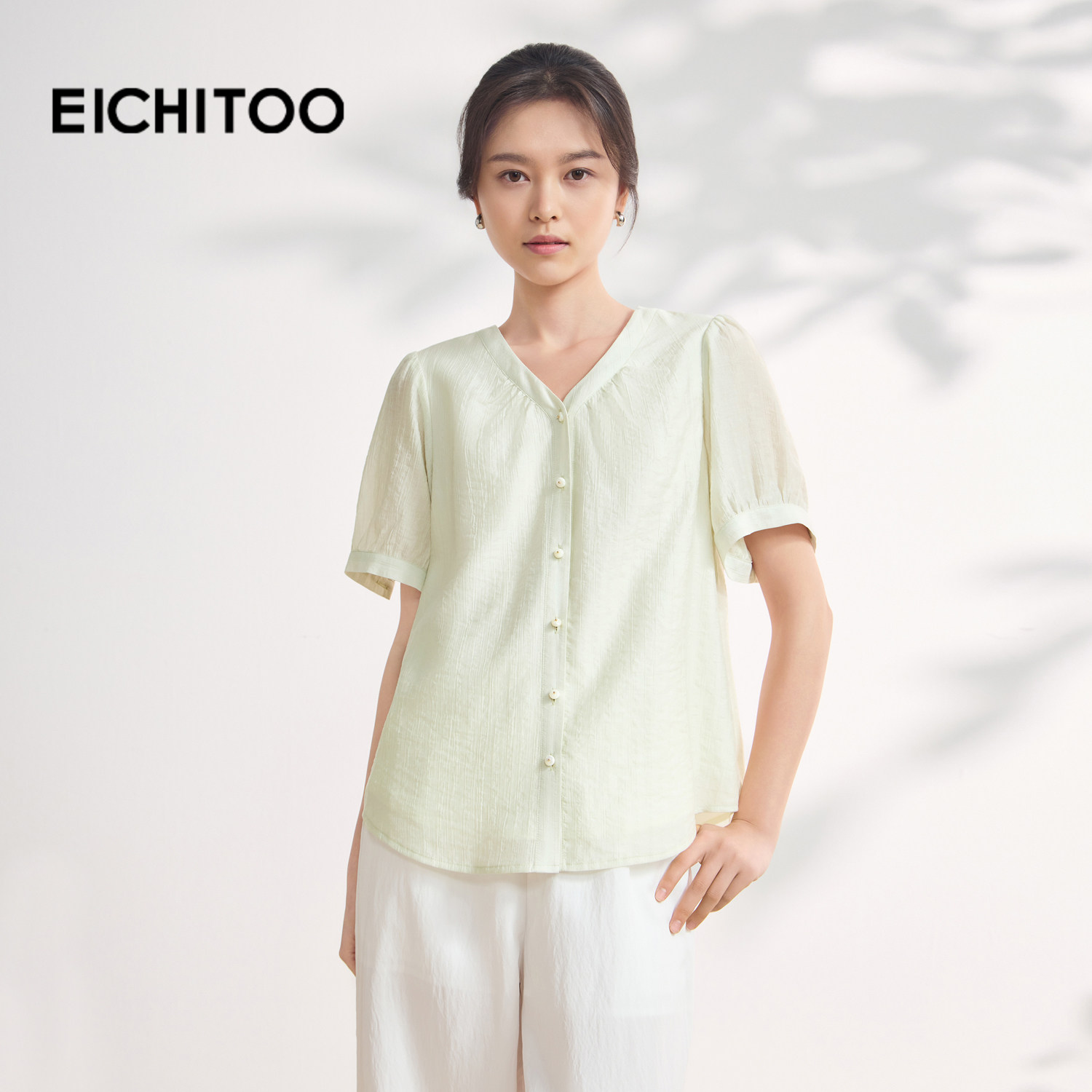 爱居兔清新浅绿简约衬衫2026年夏季新款正肩显瘦气质短袖上衣