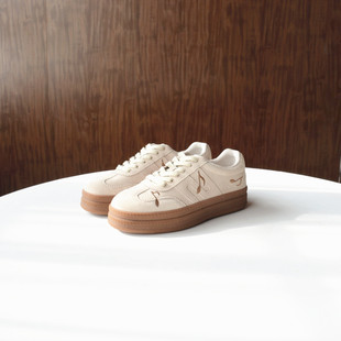 厚底休闲女板鞋 门店609 圆头系带松糕鞋 2026春季 牛反绒真皮德训鞋