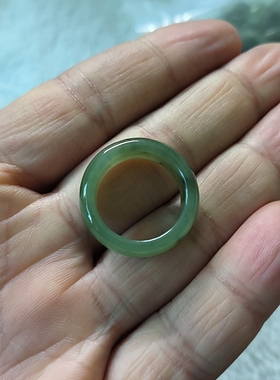 和田玉碧玉戒指可选圈口，男女都可以佩戴，送朋友礼物生日礼品