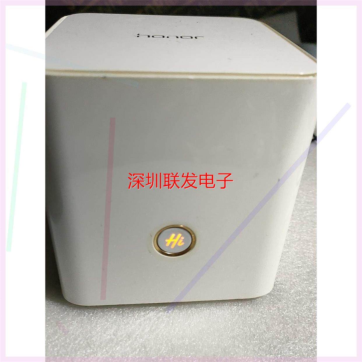 议价荣耀路由pr0全网通,型号ws851,成色看图,实物拍摄,功买家