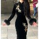 画报夫人黑色丝绒旗袍秋冬款 刺绣金竹包臀长裙 毛毛袖 新中式 改良版