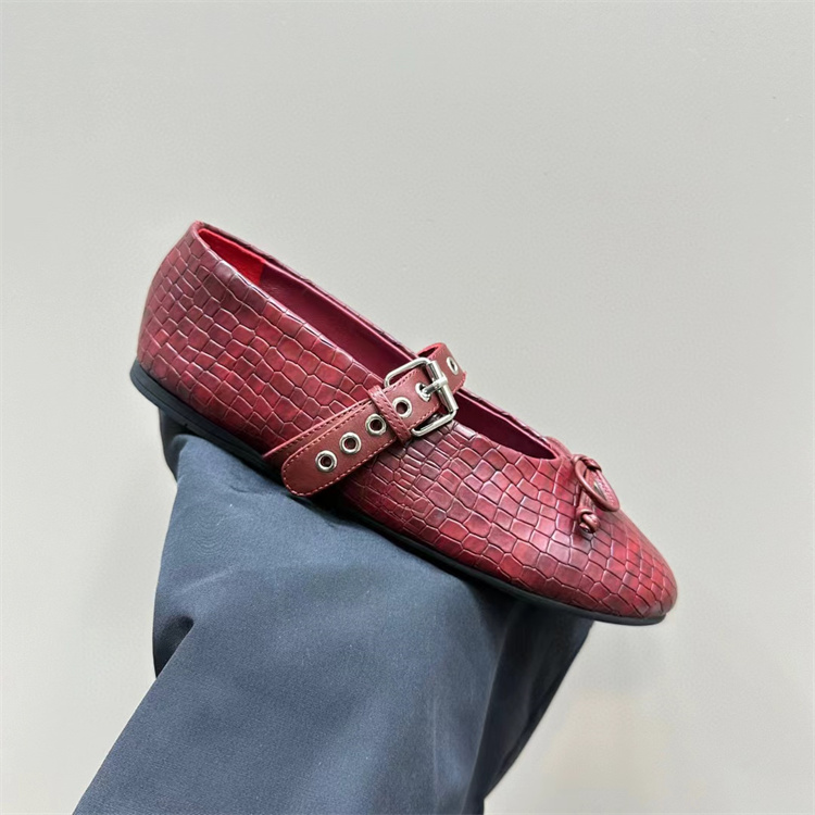 2024春秋新款鳄鱼皮玛丽珍鞋平底搭扣鞋仙女芭蕾舞鞋复古单鞋女