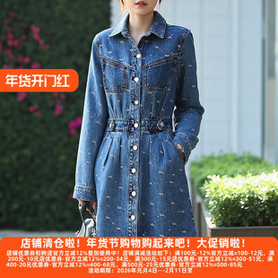 丽新折扣女装 P飘 系列25秋冬新款年轻女性精致翻领牛仔连衣裙