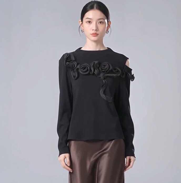 丽新折扣女装 M魅 系列26秋装30年老牌高雅单边露肩盘花朵针织衫