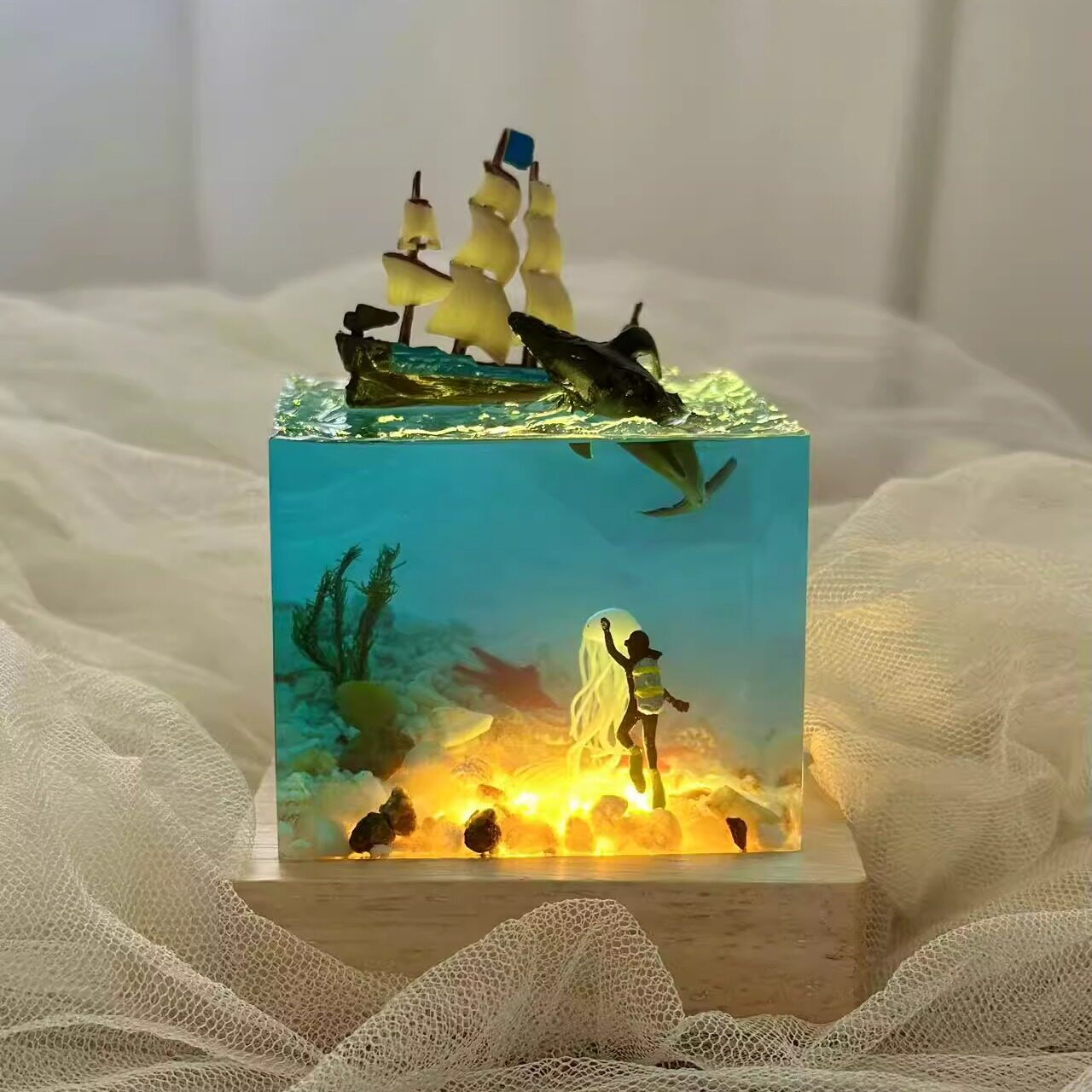滴胶成品鲸鱼礼物环氧树脂工艺品海底世界微缩场景摆件52赫兹鲸鱼