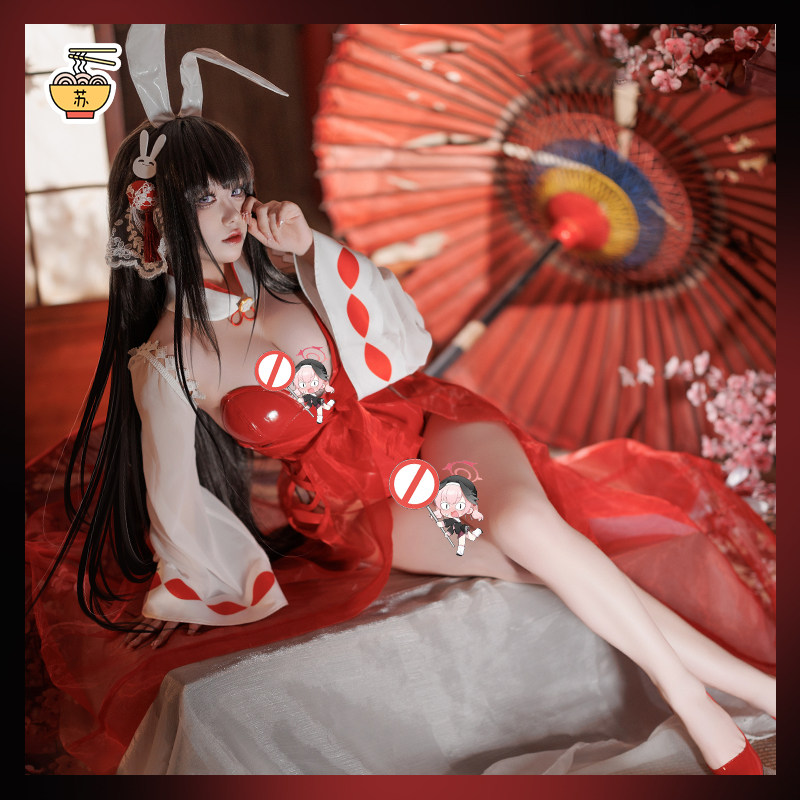 碧蓝航线大山cosplay兔女郎巫女