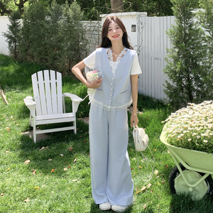 蓝色盐甜系穿搭减龄蕾丝马甲套装女夏新款时尚洋气t恤长裤三件套图片