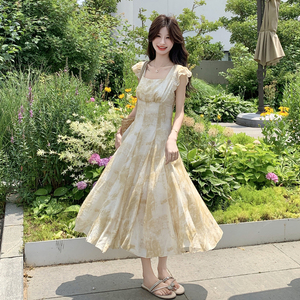 夏日小清新浪漫度假风印花连衣裙女2025夏季新款高腰显瘦绝美长裙图片