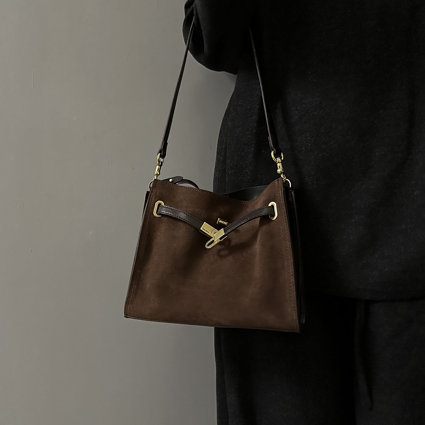 通勤真皮大包大容量豆腐包