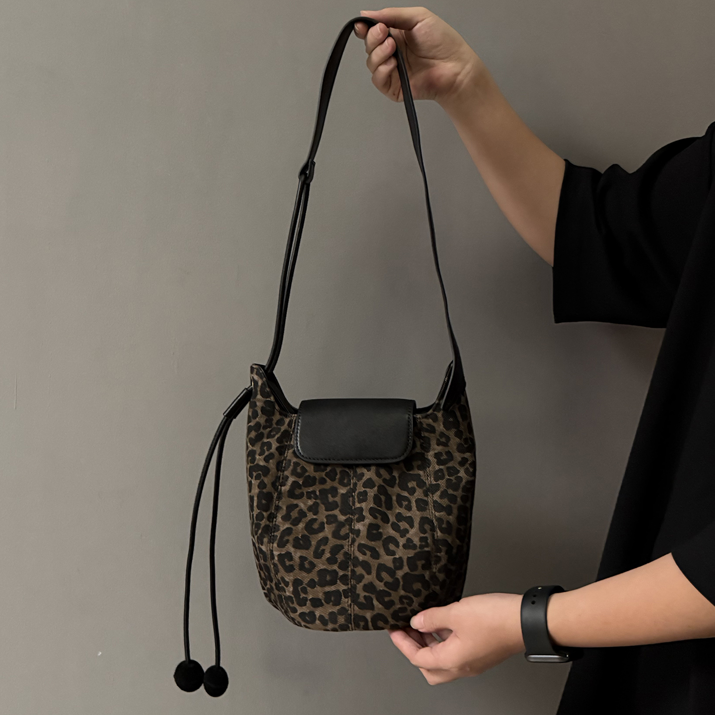 时尚女包新品黑色豹纹南瓜包