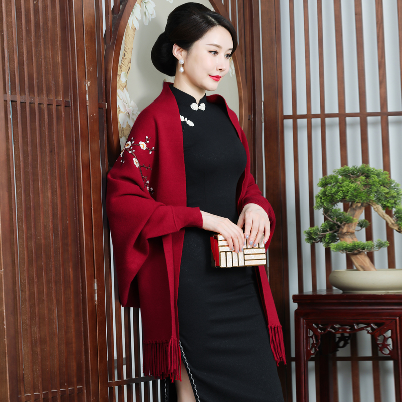 秋冬季喜婆婆外搭披肩配旗袍高贵