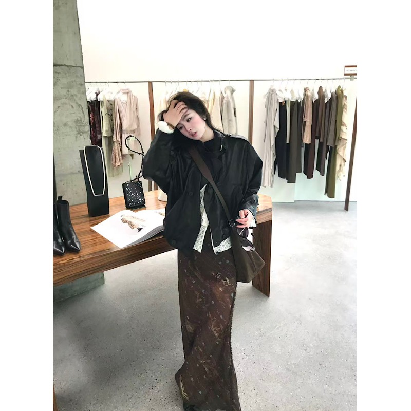 PPSHD  复古棕色半身裙+黑色油蜡皮衣+韩系简约荷叶边上衣