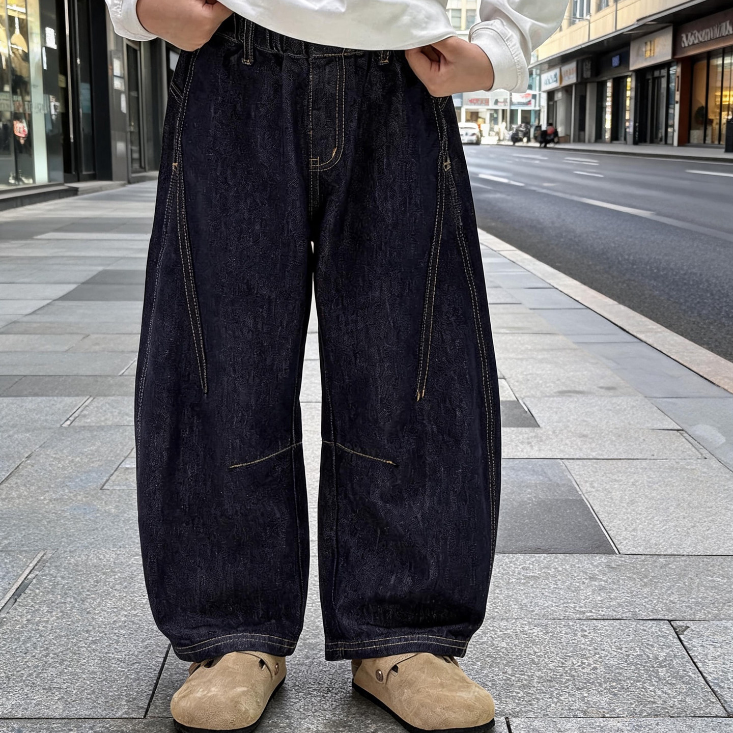 依依妈男童砂洗牛仔裤2026秋季新款儿童宽松弯刀裤中大童长裤童装图片