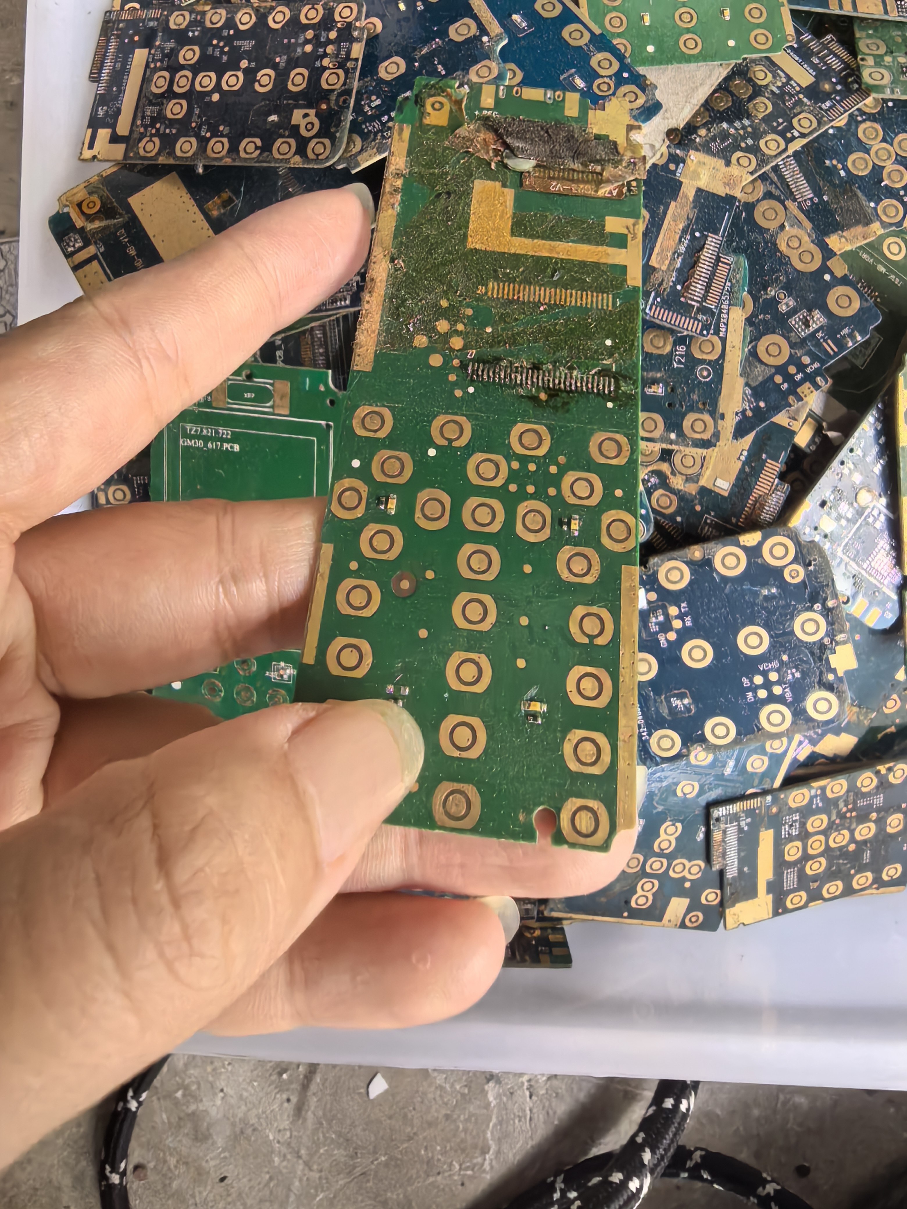 镀金手机主板PCB板老年按键机主板电子镀金废料实图拍摄保真