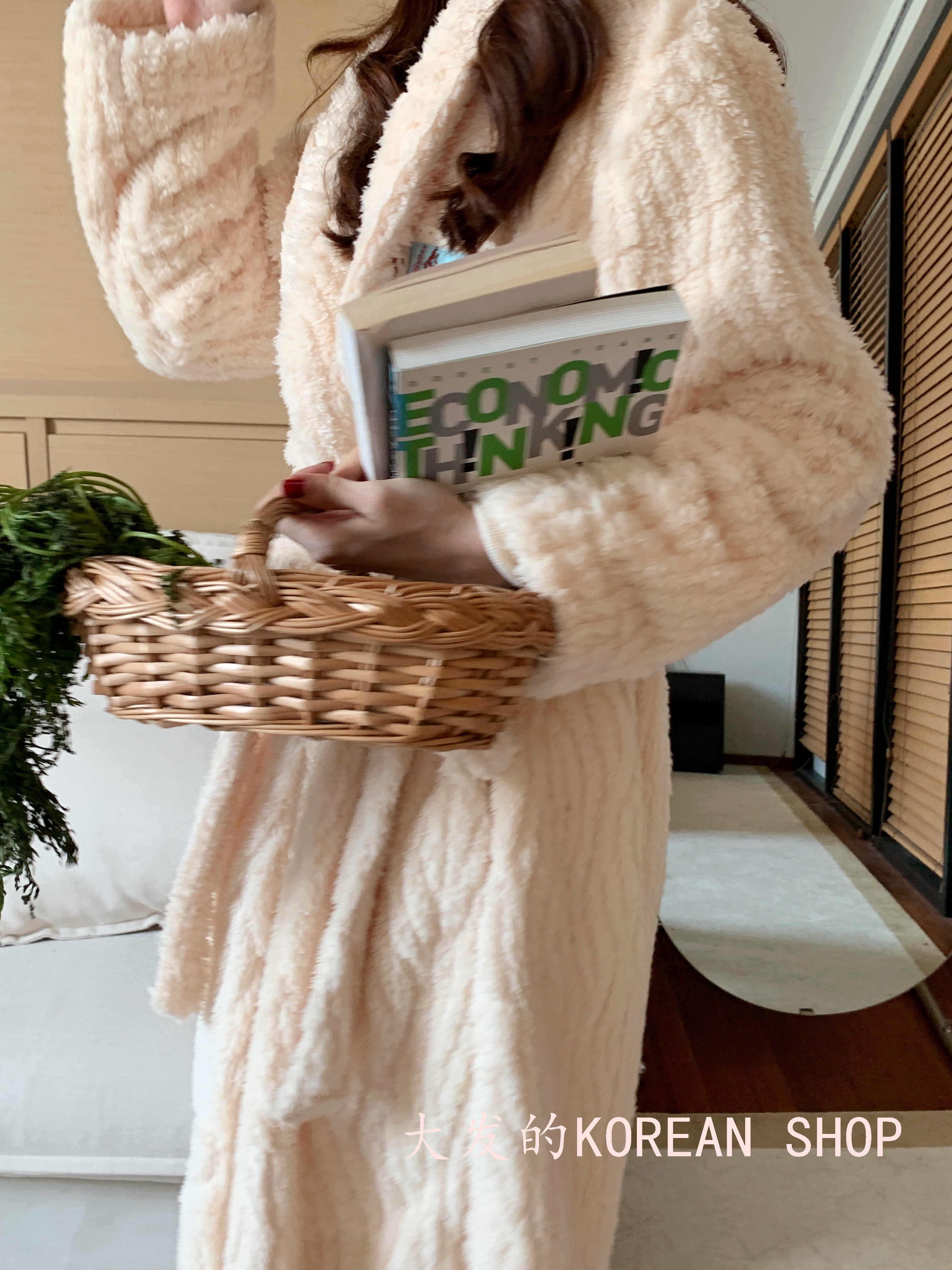 KOREAN VERSION OF IBITBIT SOLID COLOR SIMPLE CORAL VELVET WARM DRESSING GOWN COMFORTABLE LOOSE AND LAZY WIND THICKENED BATHROBE PAJAMAS