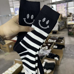 超好看 纯棉袜子黑色系烫钻饰品洋气轻奢外穿高级感好看 wawa新款