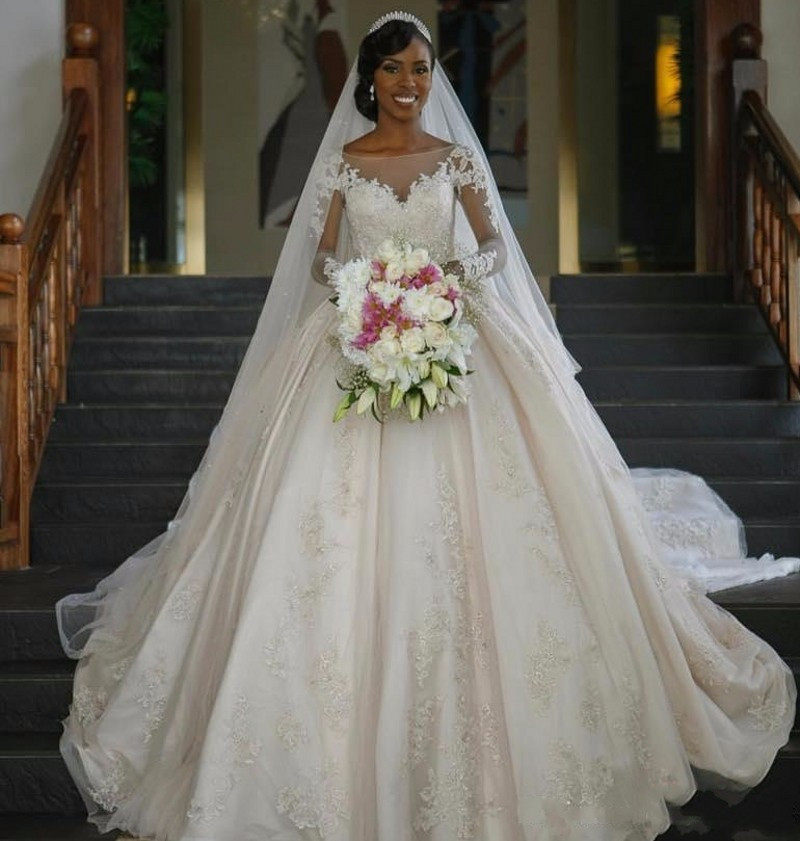 新款长袖新娘婚纱 Long Sleeves Lace African Wedding Bridal Dr