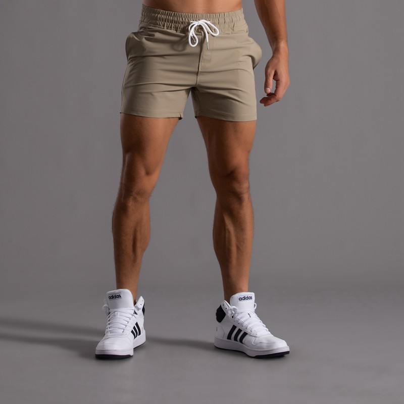 男士纯色运动短裤大码健身三分裤速干弹力超短裤跑步中裤沙滩裤潮