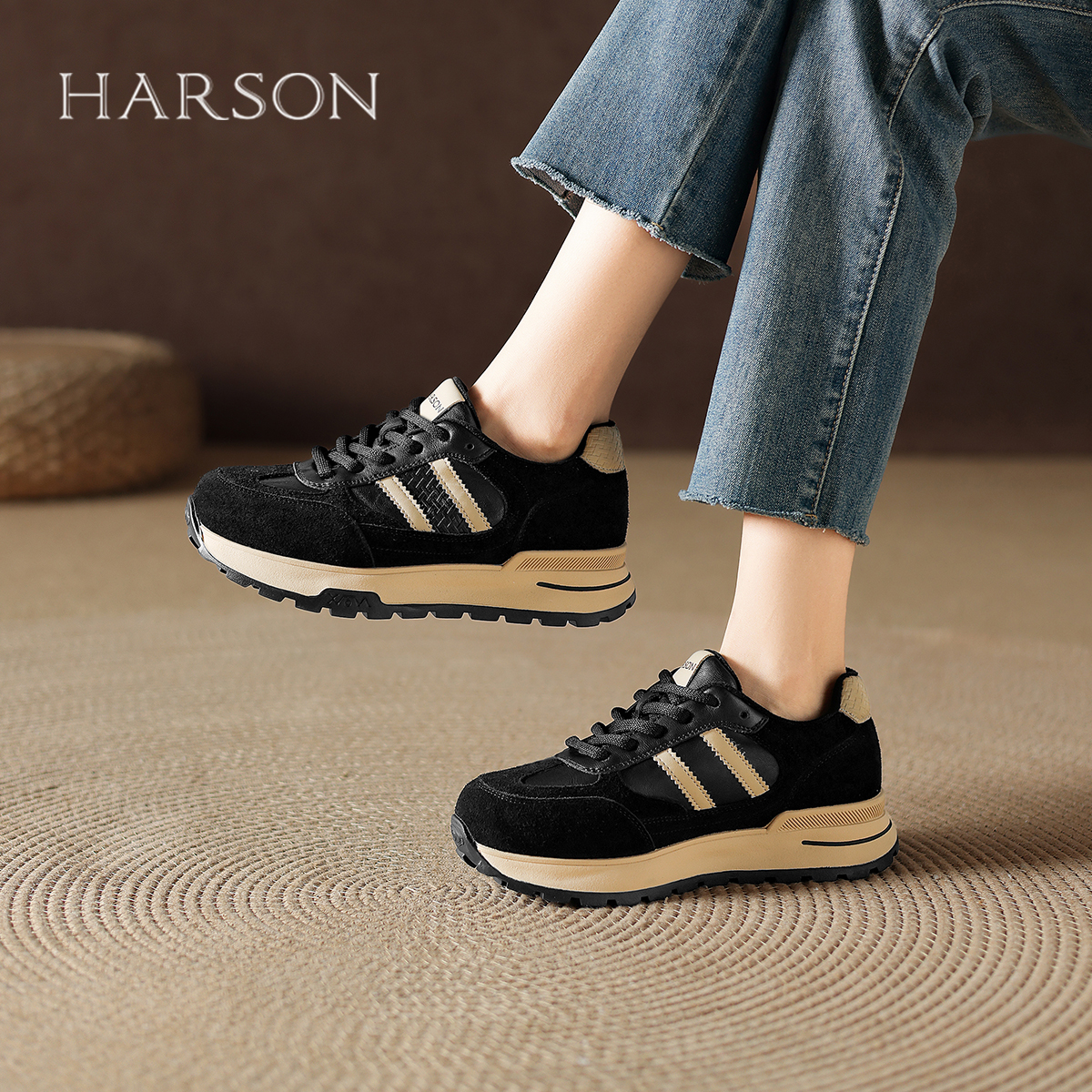 哈森2025秋冬季新款时尚休闲鞋