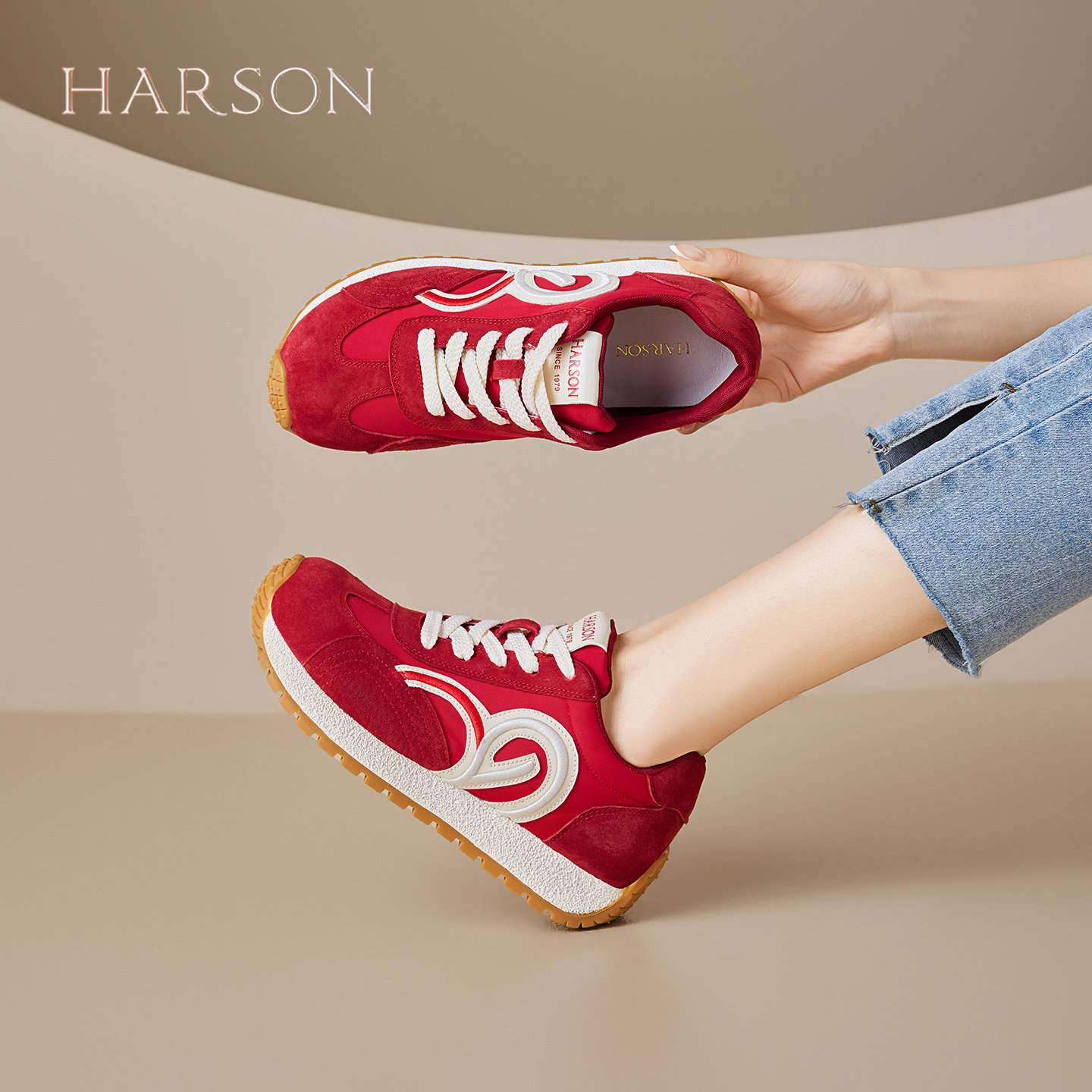 哈森厚底爆款德训鞋女鞋子2026春季新款百搭舒适增高休闲运动鞋