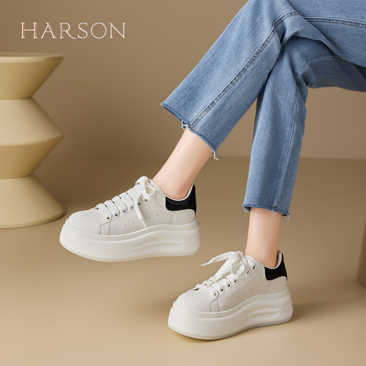 哈森厚底增高小白鞋女鞋子2026春季新款爆款百搭运动休闲板鞋