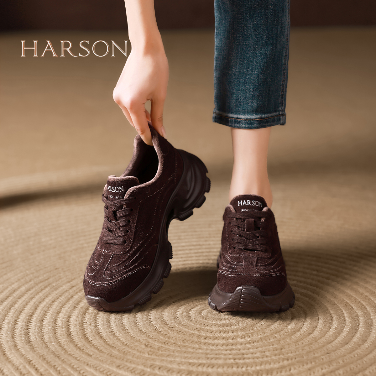 哈森复古加绒保暖厚底老爹鞋