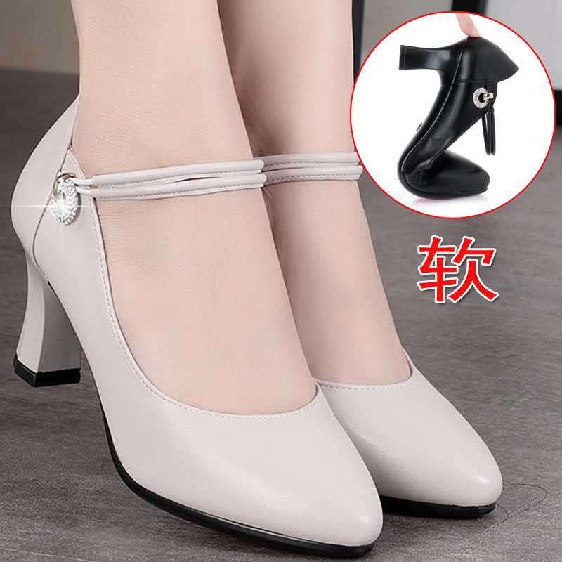 欧洲站妈妈鞋子单鞋高跟软皮秋季女鞋2020新款中年休闲鞋女士一字