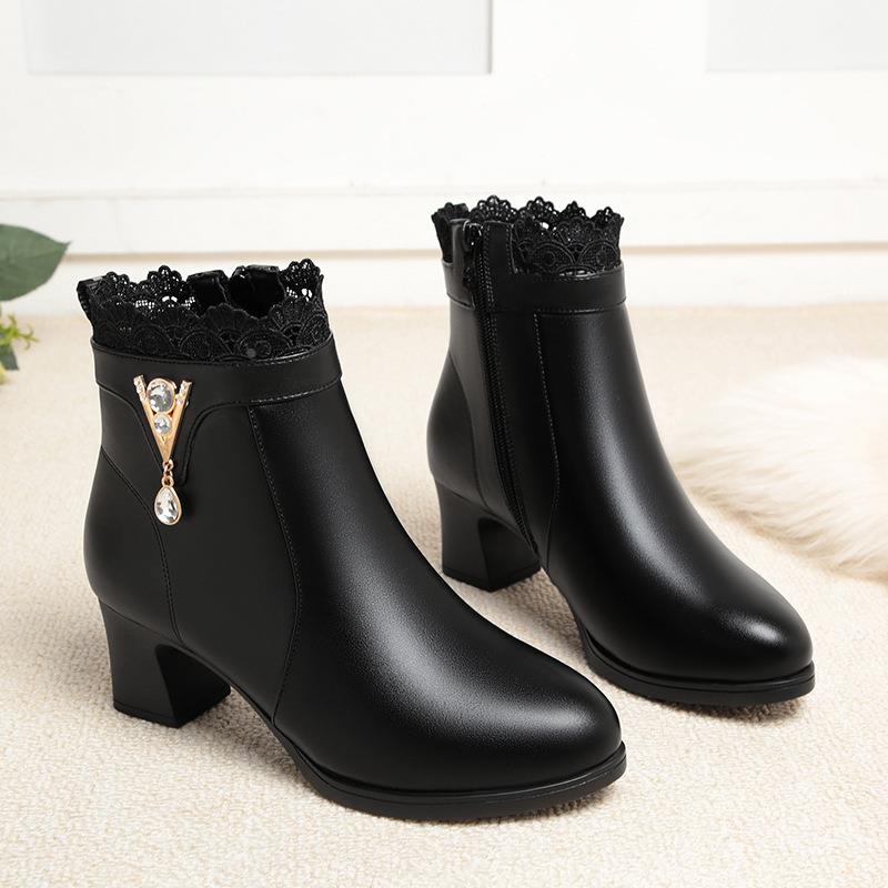 欧洲站粗跟短靴女蕾丝花边马丁靴秋冬新款软皮棉鞋加绒皮鞋中年妈