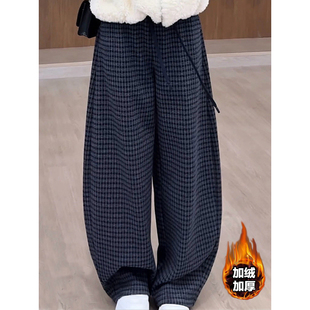 蓝色格子宽松大码加绒休闲裤女秋冬新款显瘦遮肉洋气小个子弯刀裤