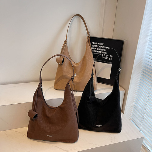 红鹮鸟大容量通勤单肩腋下包