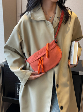 日系帆布胸包女ins休闲简约轻便斜挎包学生运动单肩小包百搭腰包
