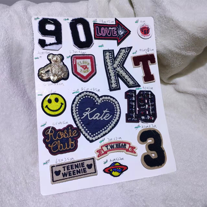 小熊TW手缝徽章贴布贴绣花章