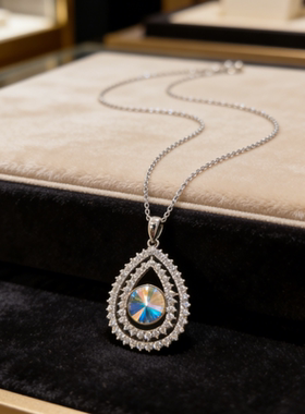 旭平轻奢重工水滴形仿水晶项链女炫彩锁骨链项链