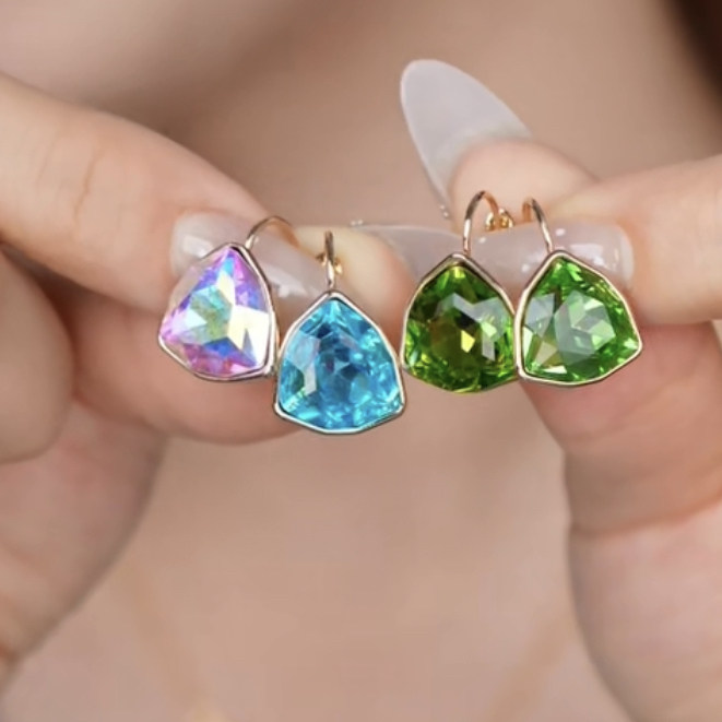 旭平仿水晶盾牌气质简约合金耳扣,饰品/流行首饰/时尚饰品新,耳环,淘宝优惠券,粉丝福利购,淘宝优惠卷