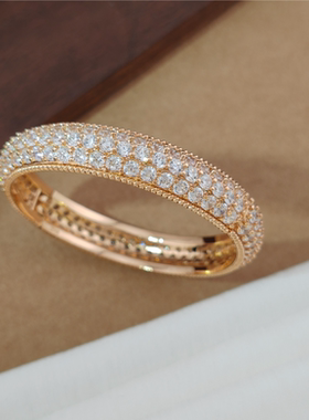 旭平【圆满】满镶人造石时尚气质轻奢重工卡扣手镯