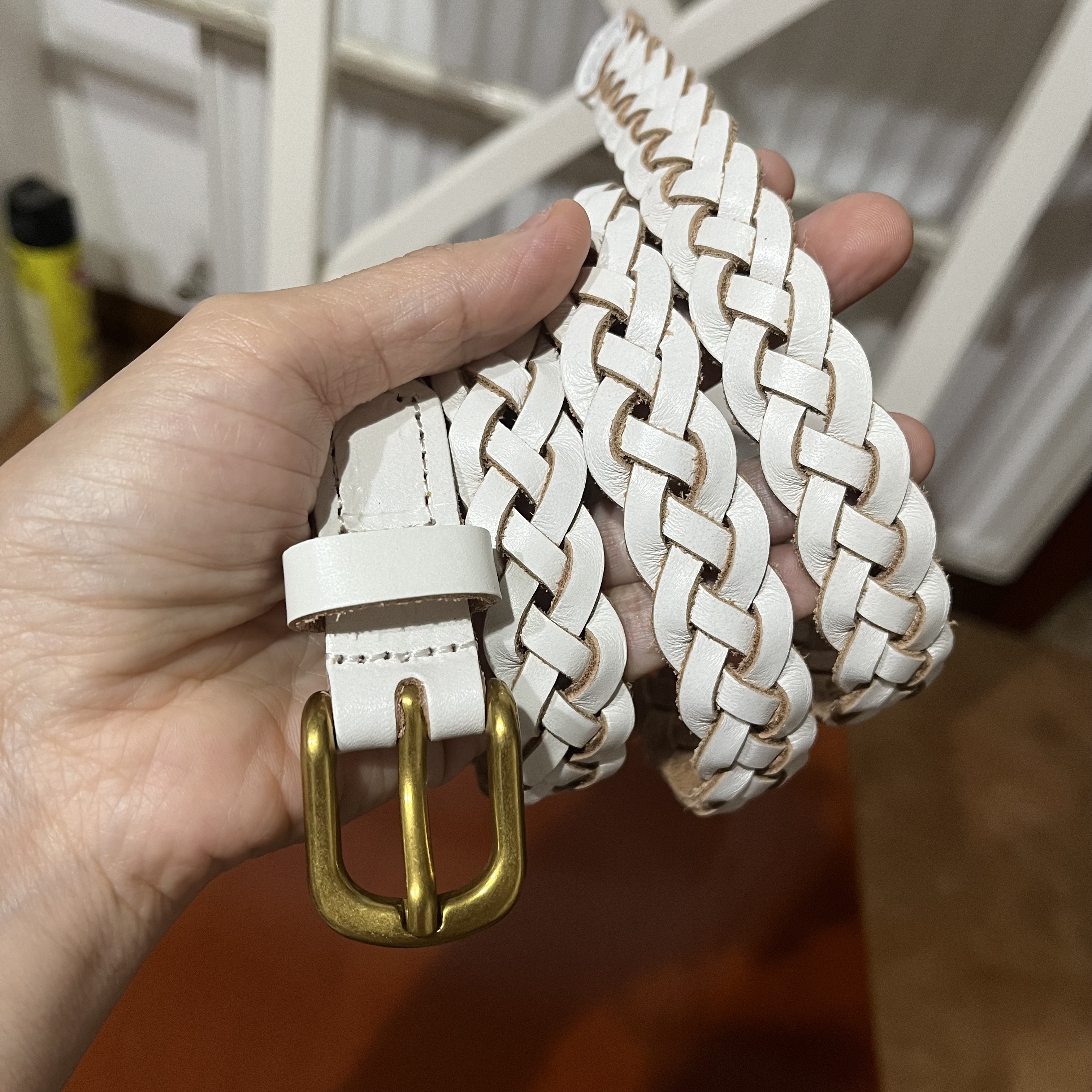 编织女士百搭风白色针扣真皮皮带