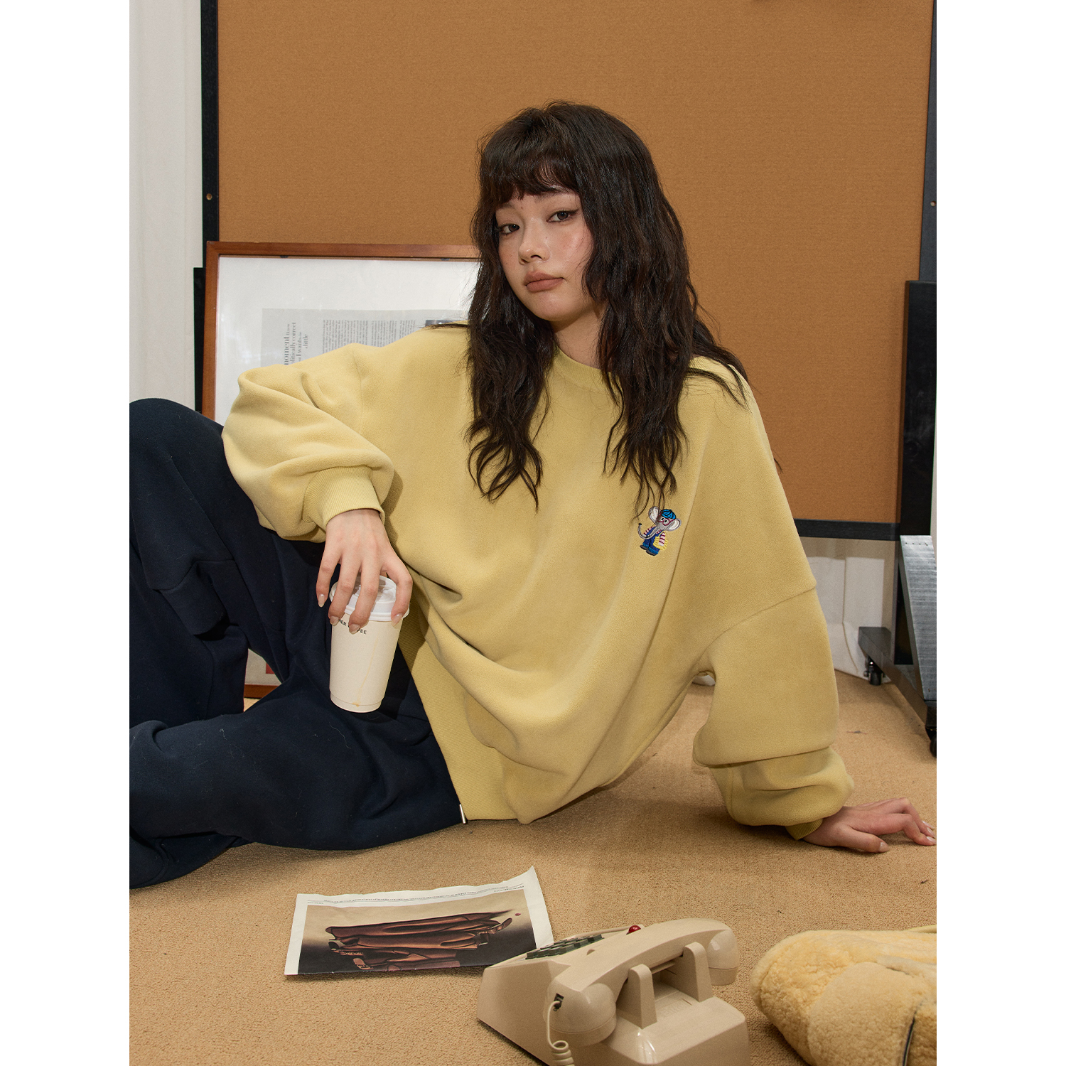 蕾蕾【穿背带裤的小象】胸前小象刺绣宽松圆领套头卫衣