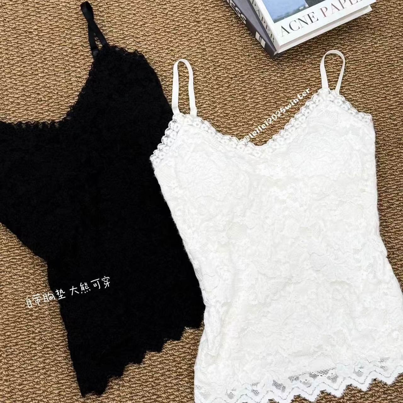 蕾蕾【蕾丝密语！】纯欲风V领蕾丝自带胸垫吊带背心上衣