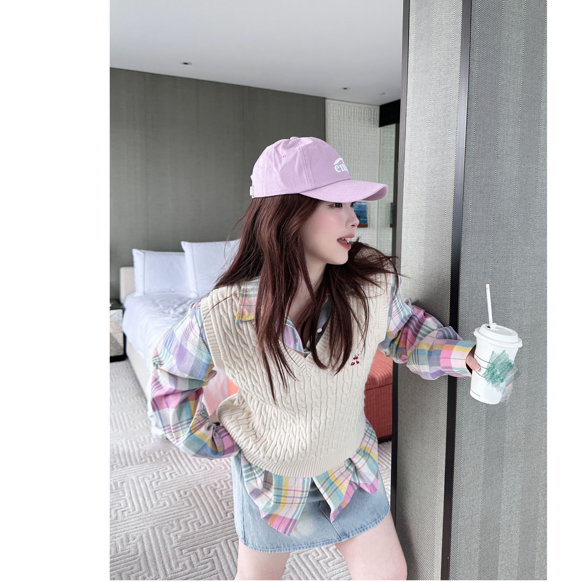 【现货】【拉夫学院】V领胸前小蛇刺绣麻花纹背心针织马甲