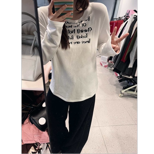 长袖 胸前字母图案圆领修身 内搭上衣 妮妮欧尼 蕾蕾