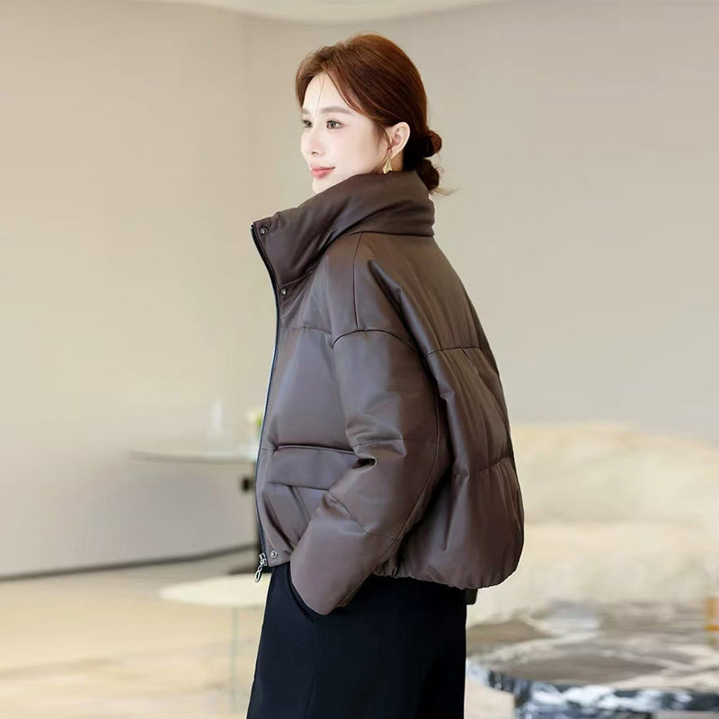 海宁真皮皮衣女短款立领绵羊皮羽绒服宽松保暖鹅绒服外套2025新款