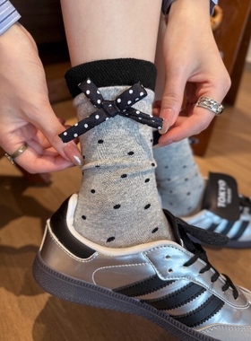 波点袜真的太绝啦！太好看了吧~闺蜜都要和我抢着穿！堆堆袜爱了~